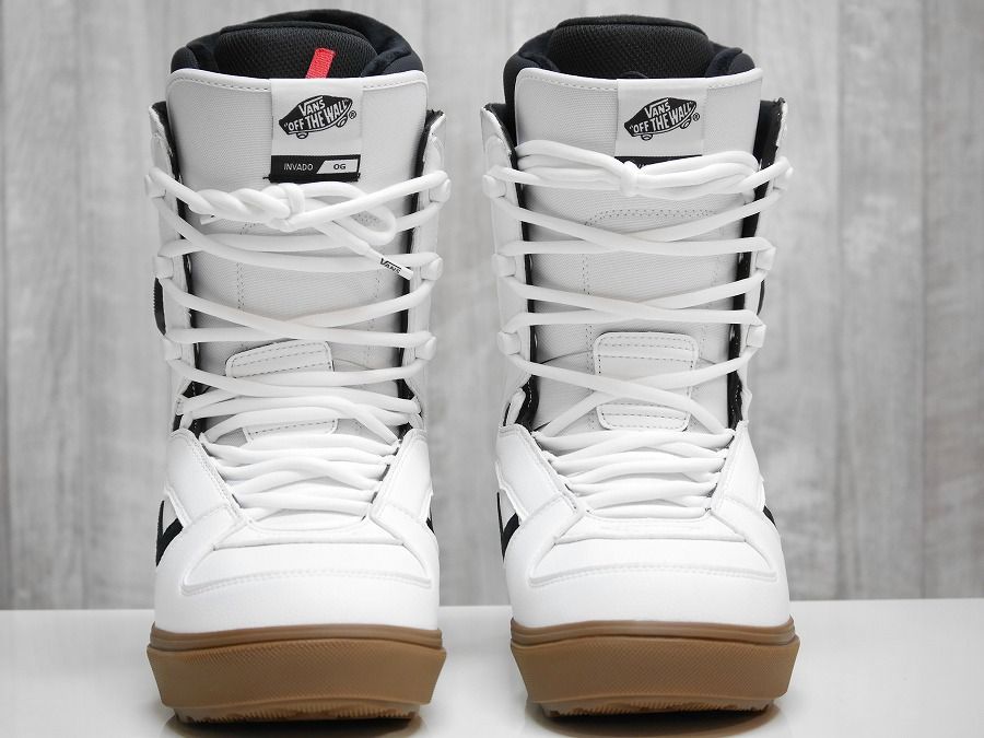 26 VANS INVADO OG - 25.0 WHITE GUM スノーボード ブーツ