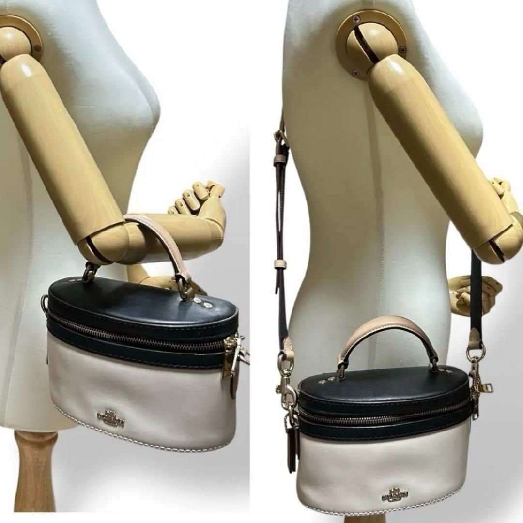 上品コーデはコレで安心！ Vanity Gomez Selena Coach 998 Bag メルカリ - 2way バッグ