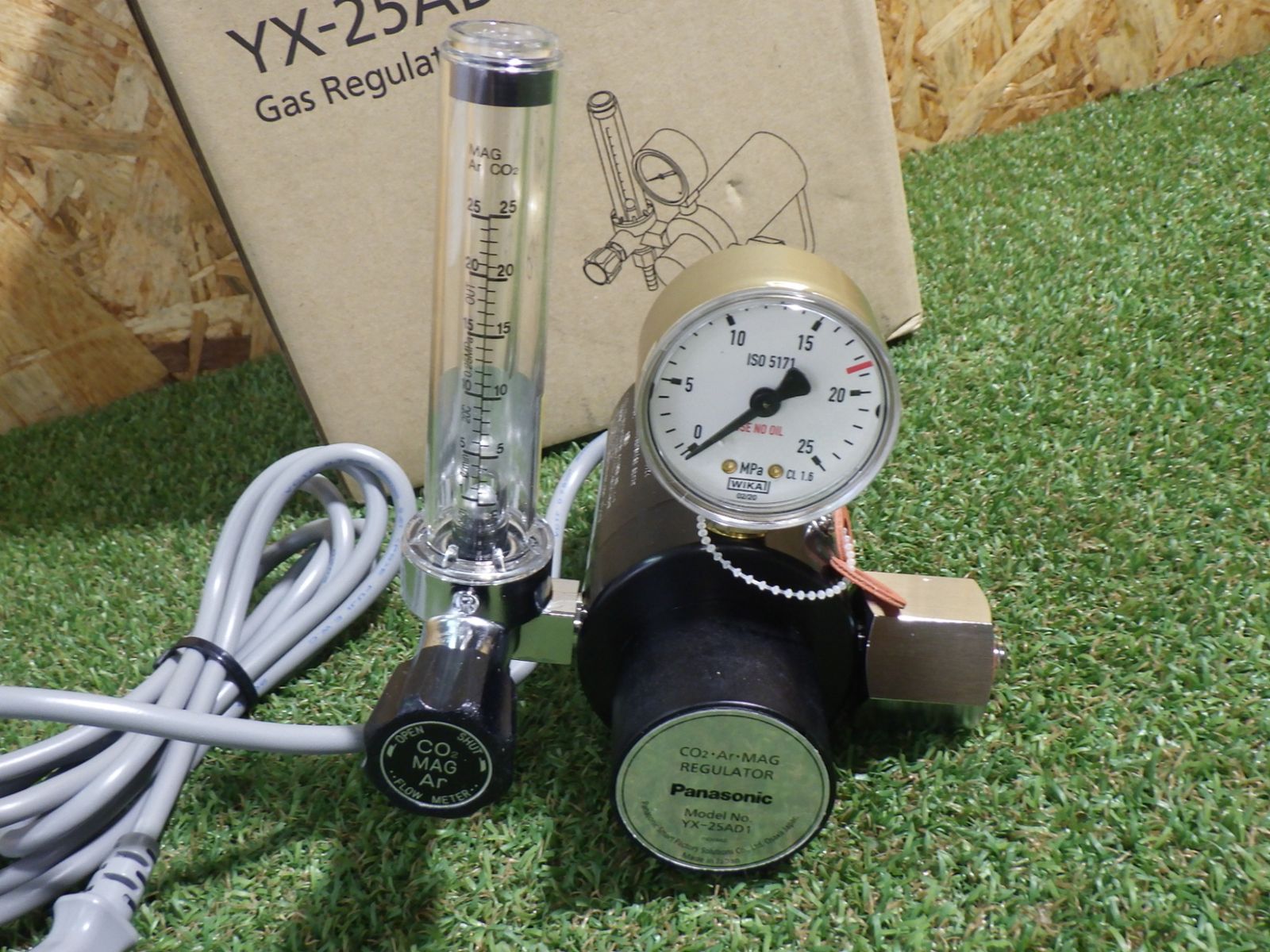 適切な圧力の安定供給に 箱破れ ハ゜ナソニック ガス調整器 YX 25AD1 品扱い