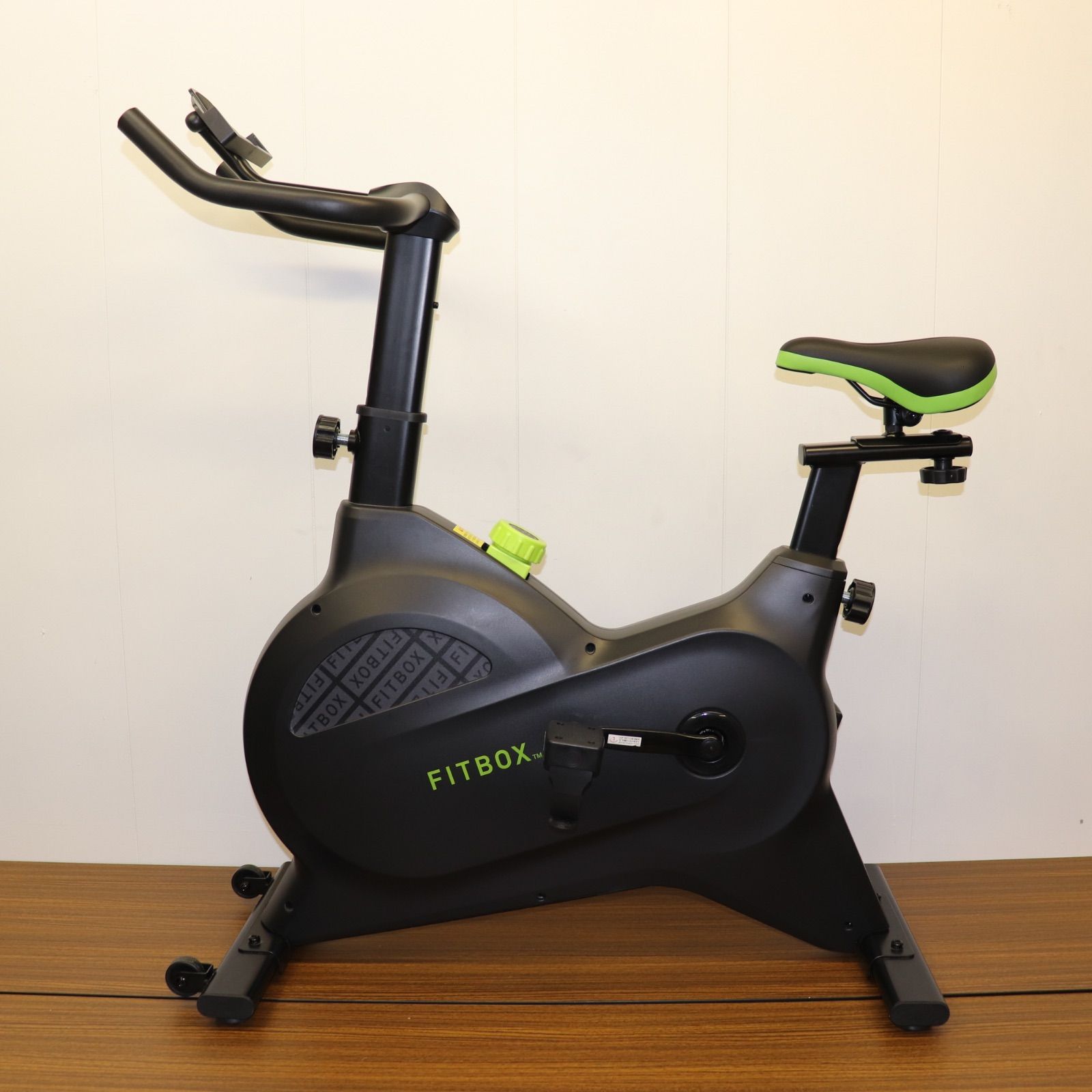 FITBOX LITE フィットネスバイク FBX-001B_01 Amazon | FITBOX トレーニングバイク フィットネスバイク エアロ