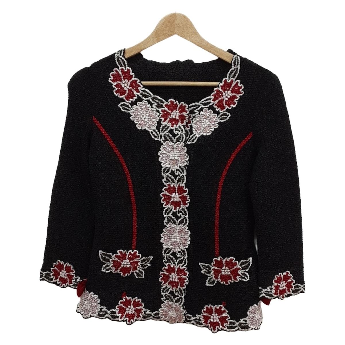 ノコオーノ フラワーモチーフ ノーカラージャケット ブラック