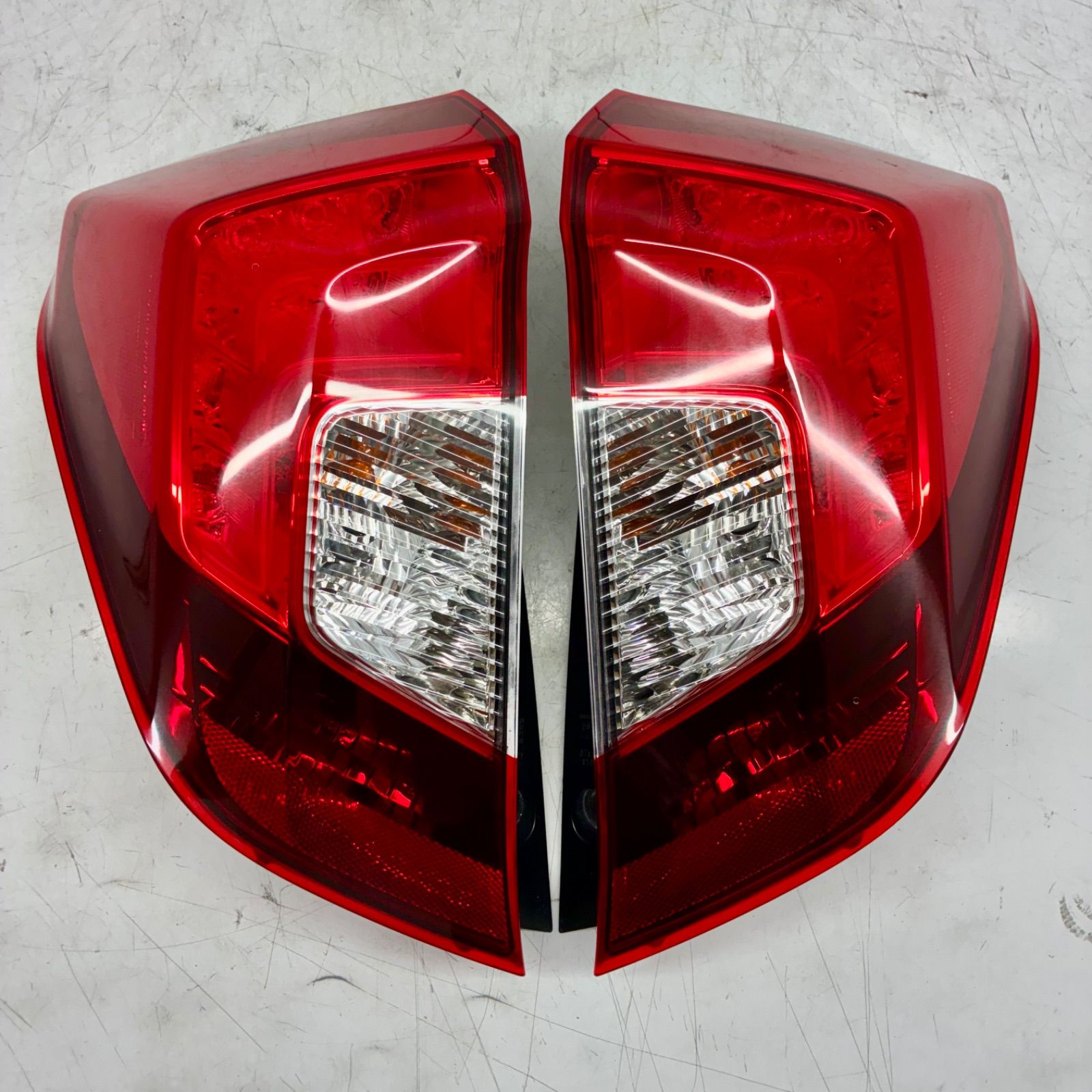 コーティング済 ホンダ GK3 GK4 フィット テールライト ランプ レンズ 左右セット LR LED 点灯OK STANLEY W1696G P71388