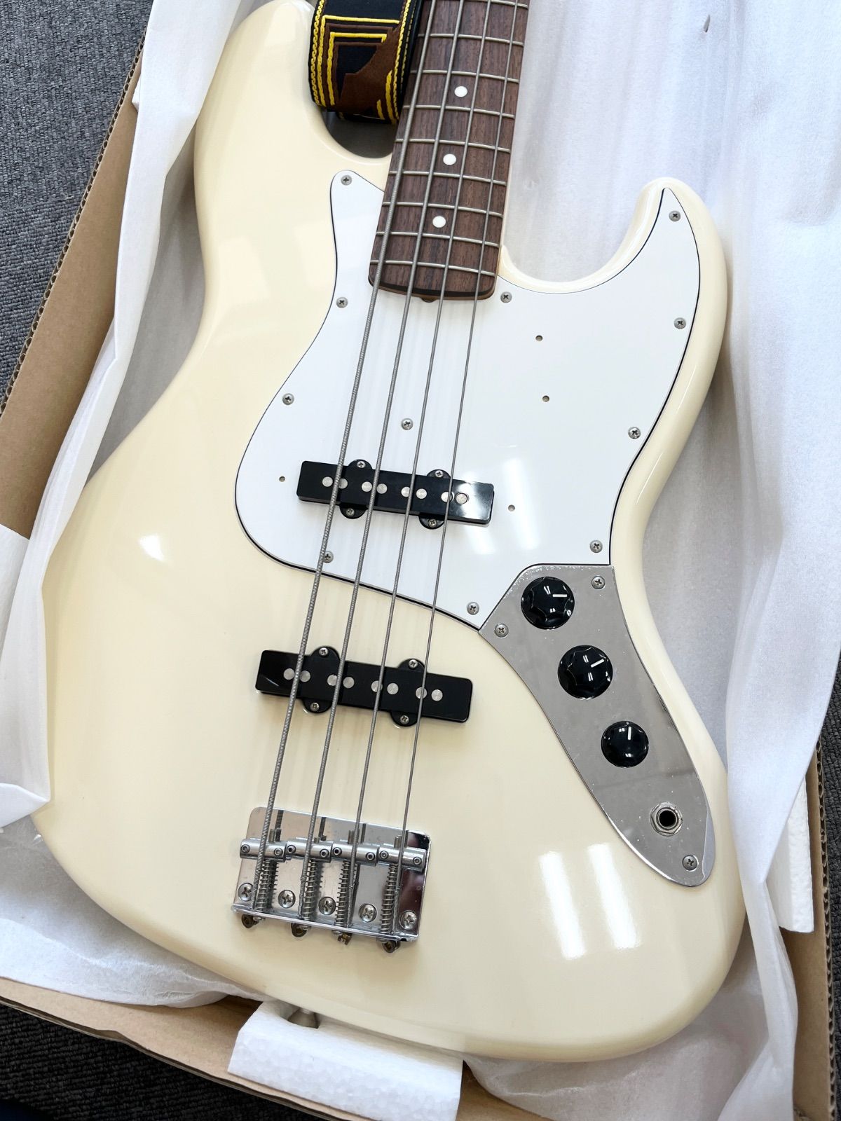 Fender JAPAN ジャズベース JB-STD VWH フェンダー - メルカリ