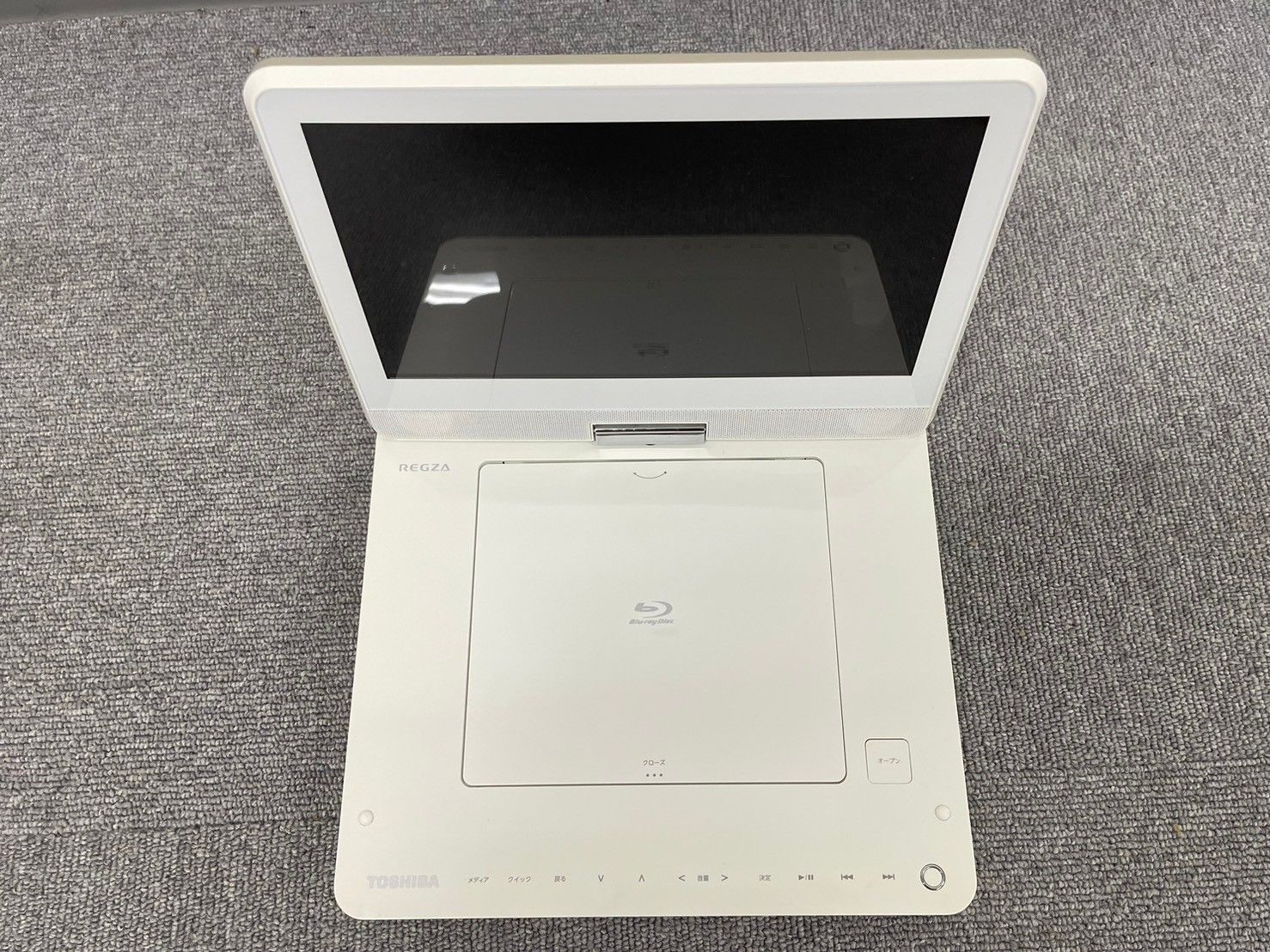 東芝 レグザ ポータブルブルーレイディスクプレーヤー SD-BP9005 9V型 東芝 REGZA SD-BP900S 価格比較 - 価格.com