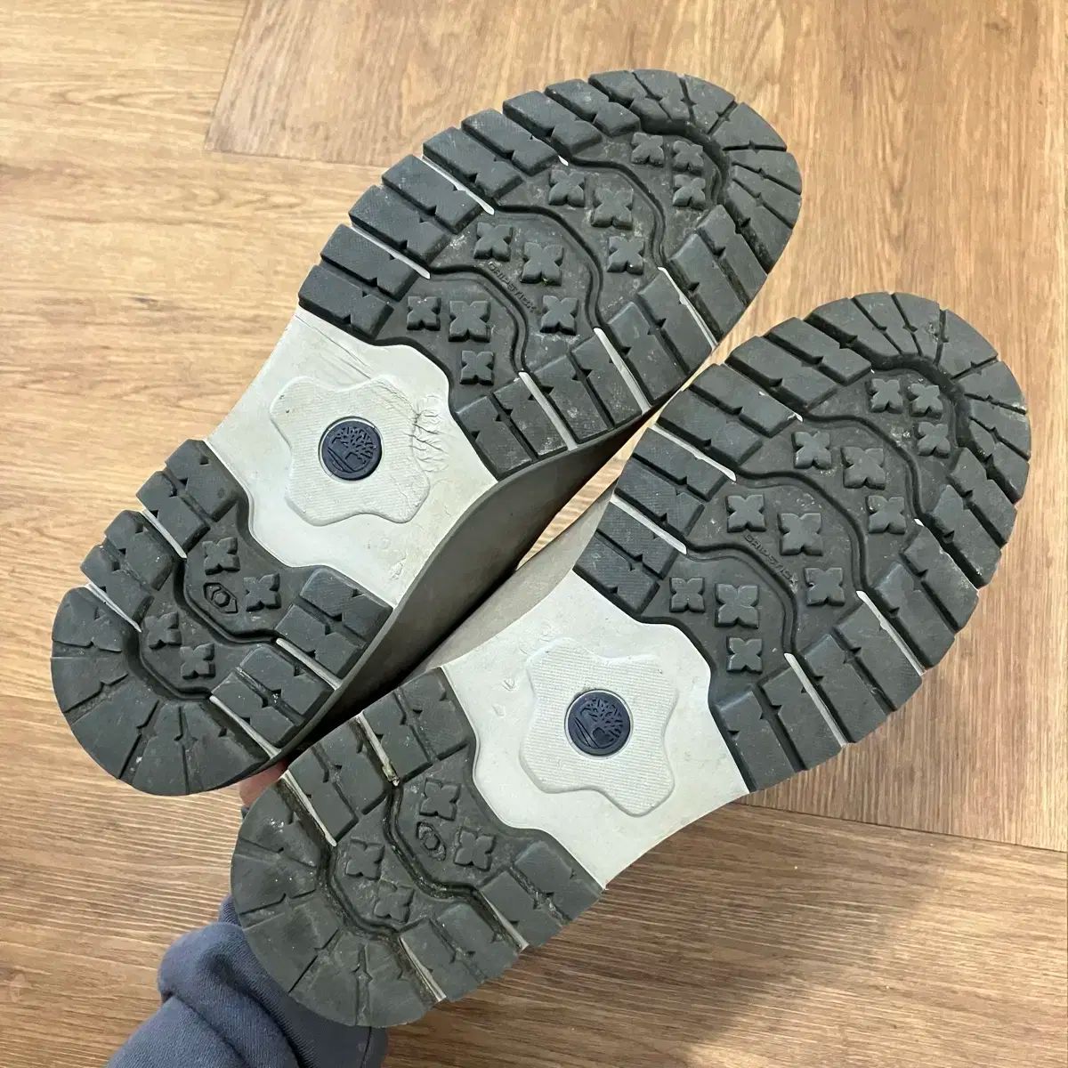  N 79 Timberland ティンバーランド 6 インチ ブーツ グレー その他 ブーツ 革靴