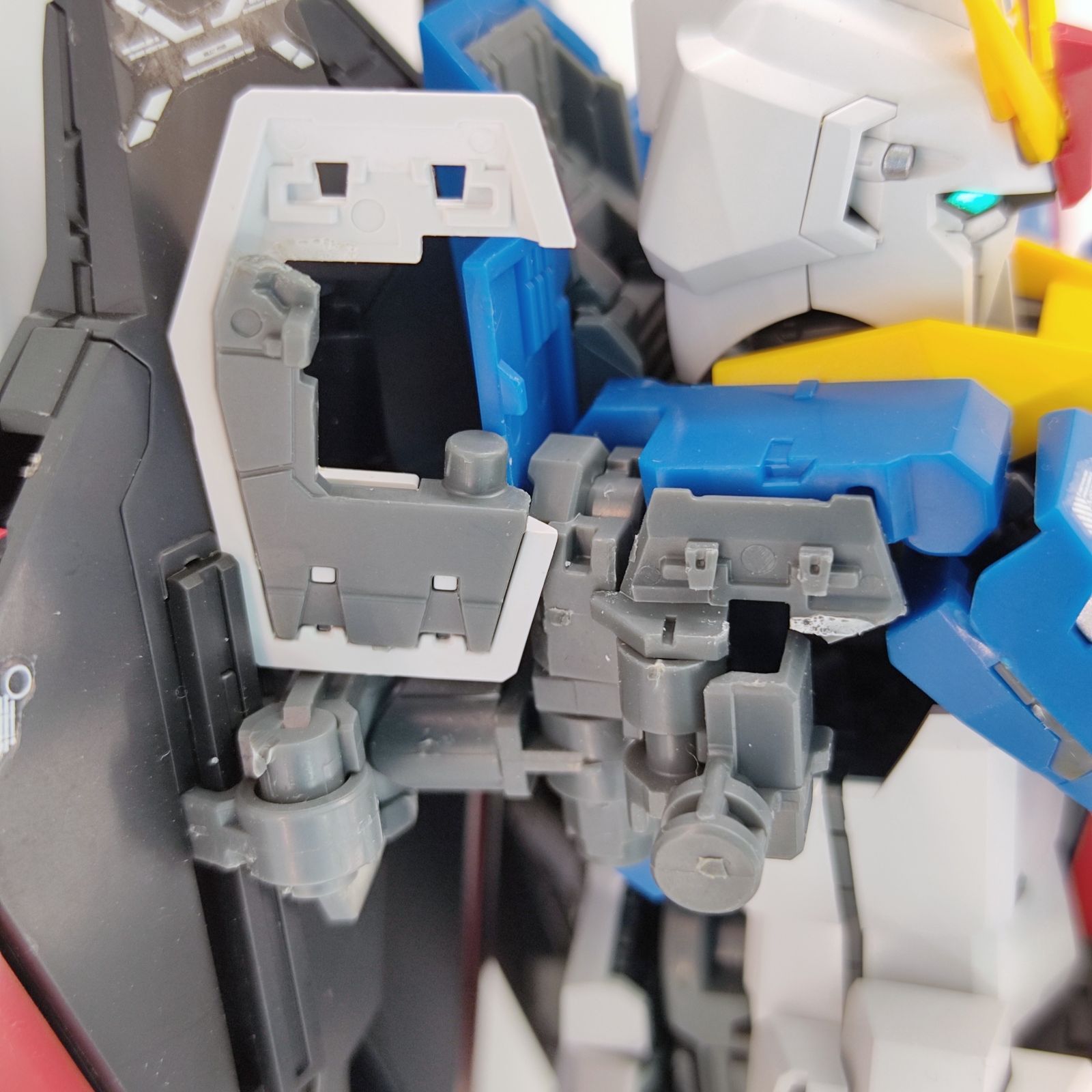 ガンプラ【ジャンク品】 MG 1/100 ゼータガンダム Ver.Ka 破損