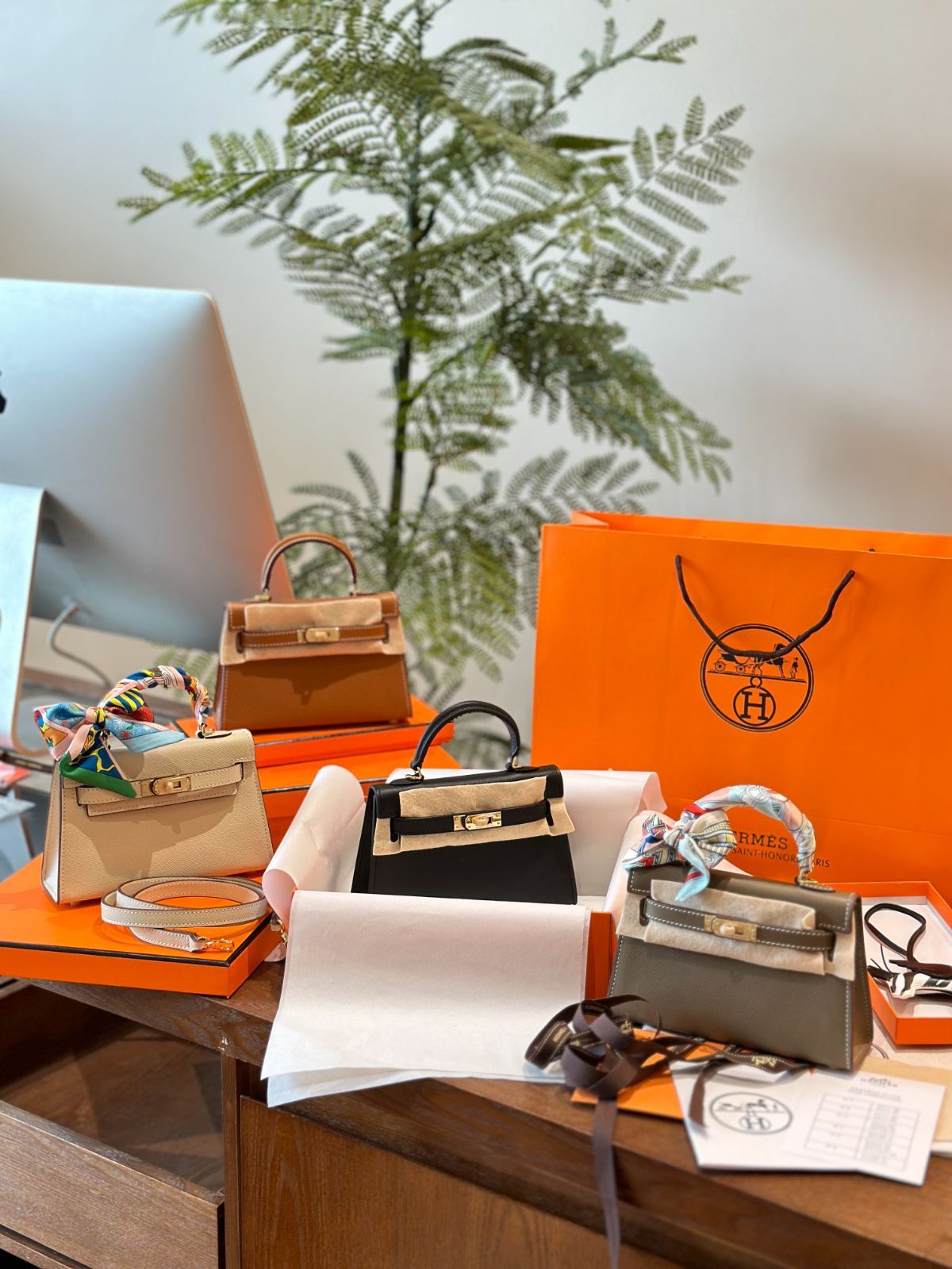 今日 Herm?s Mini Kelly 2nd アップグレード レザー バッグ フルパッケージ付き