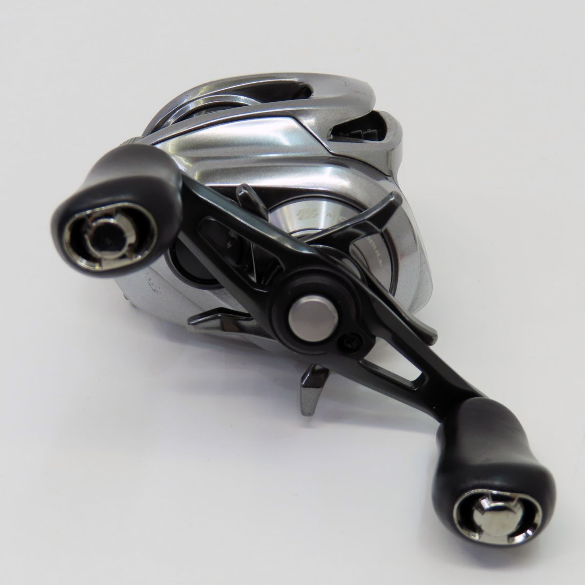 SHIMANO シマノ 18 Bantam バンタム MGL HG RH 03857 右ハンドル ベイトリール 本体のみ ※中古