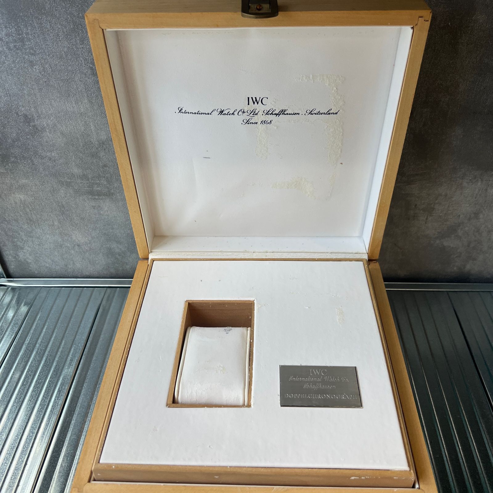 IWC 腕時計　空箱 アイダブリューシー IWC 空箱 時計ケース BOX - メルカリ