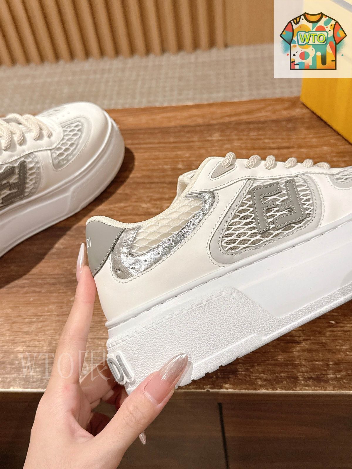 厚底スポーツシューズ02-3