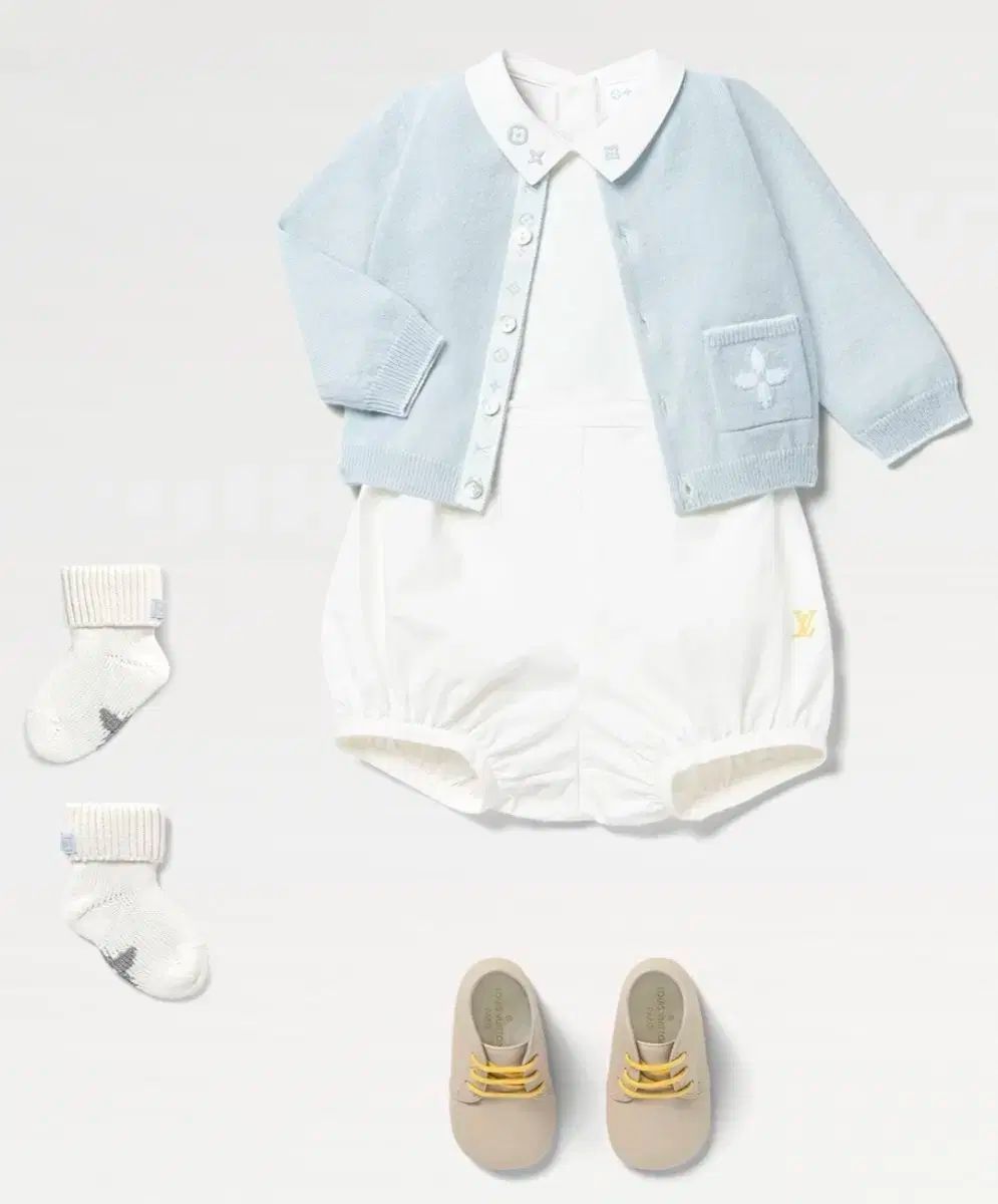 青 カーディガン