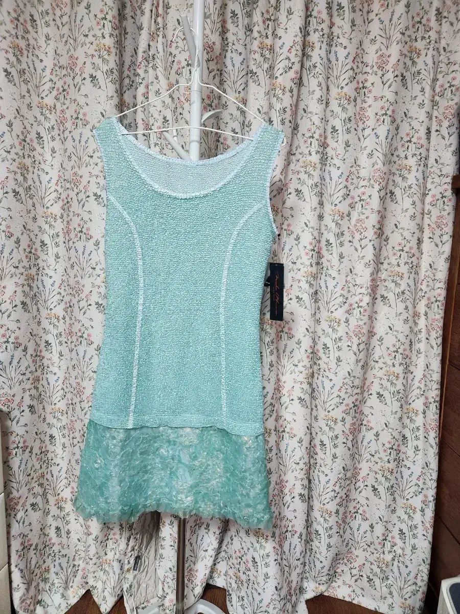 ノコオーノ ミント色 ノースリーブ プリーツワンピース