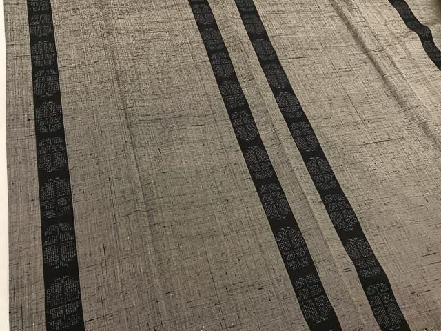 平和屋着物○本場結城紬 重要無形文化財 遠州椿 やまと誂製 正絹 逸品