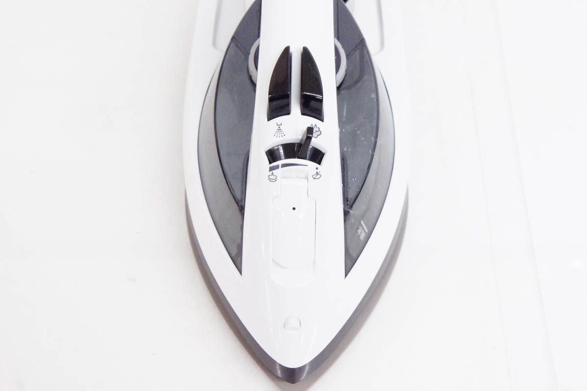 中古】Panasonicパナソニック スチームアイロン NI-W450-W