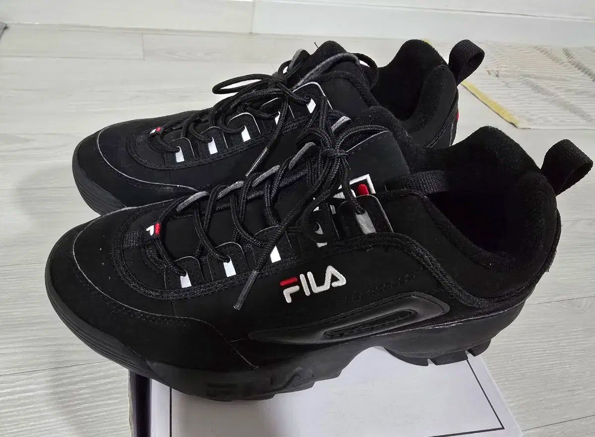 FILA フィラ スニーカー 270 265