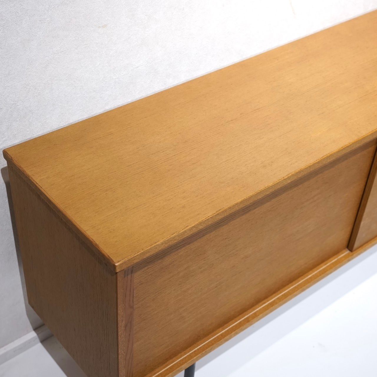 キャビネット 収納