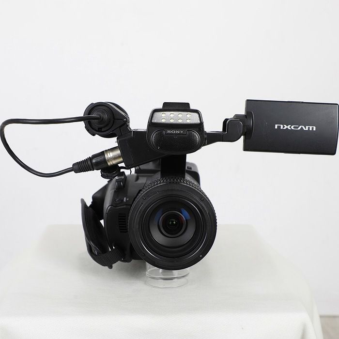 小規模なスイッチング現場で中核をなすカメラ～Sony HXR-NX5R