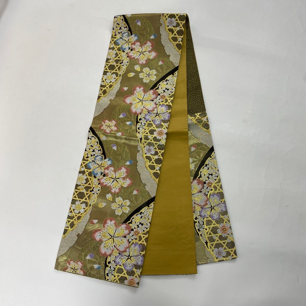 振袖 身丈160.5cm 裄丈65cm M 袷 袋帯フルセット 草花 鬘帯 金糸 金彩  