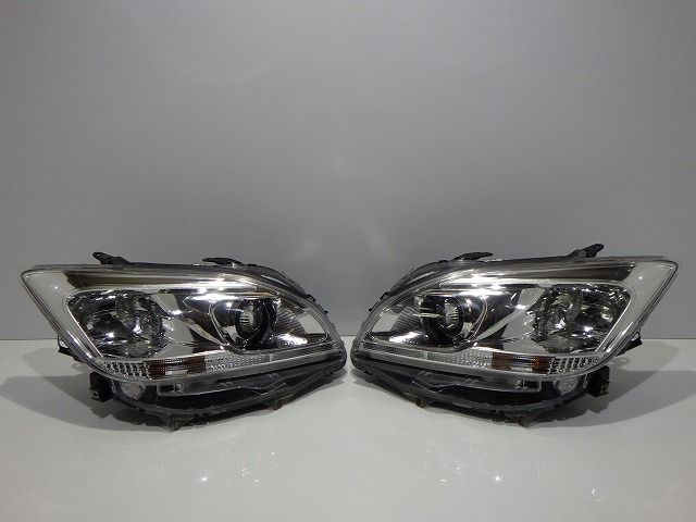 コーティング加工済 ANA10|15 マークXジオ ヘッドライト左右 HID 72-2 S バラスト付 250502049