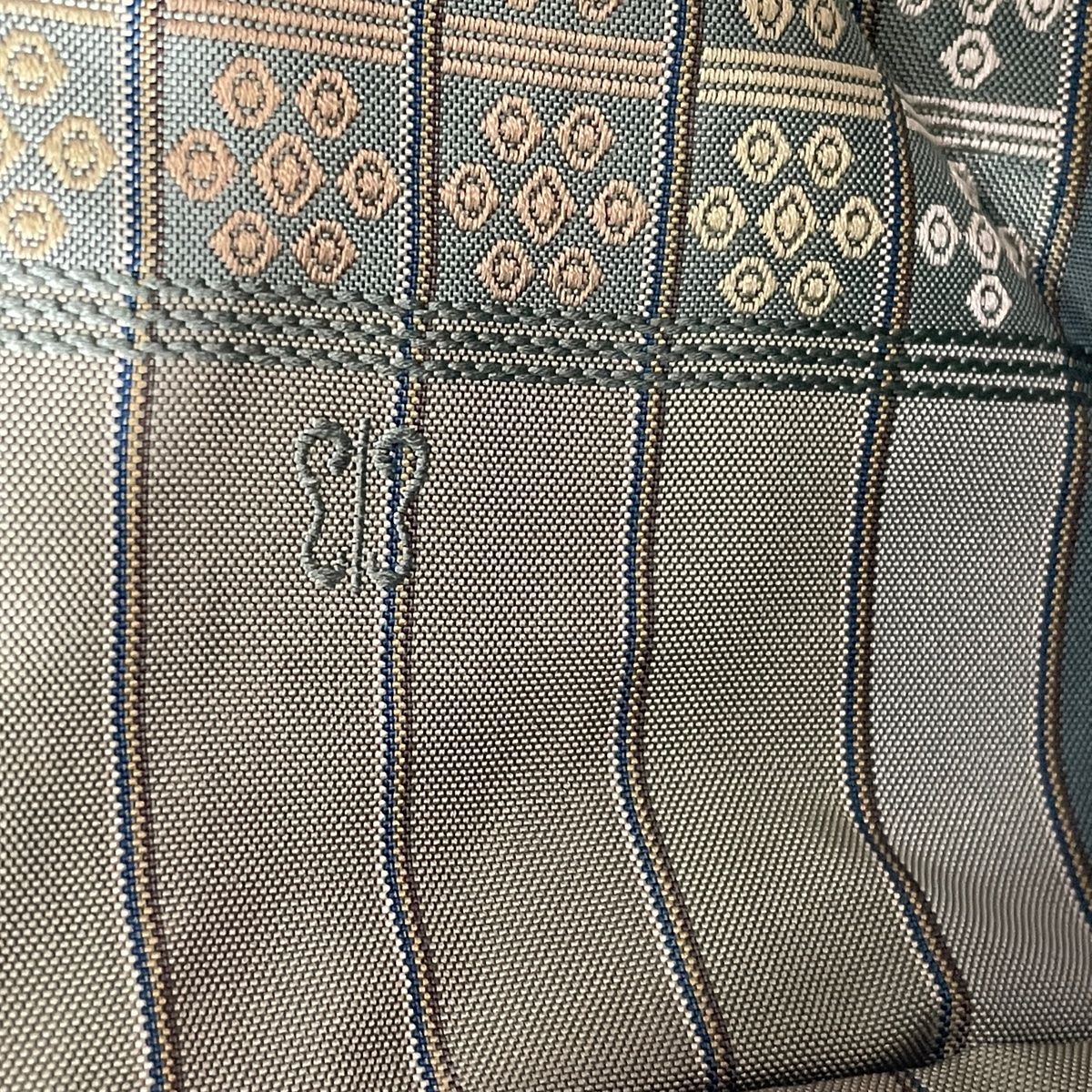 名古屋帯 美品 秀品 川島織物 落款あり 幾何学 灰緑 正絹 中古 袋帯 美品 名品 草花 立涌 灰緑 全通 正絹 中古 袋帯 美品