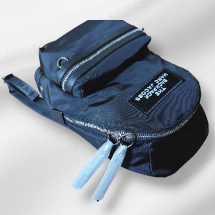 新品　マークジェイコブスミニバックパックレディース　タグ付 新品マークジェイコブスミニバックパックレディースタグ付