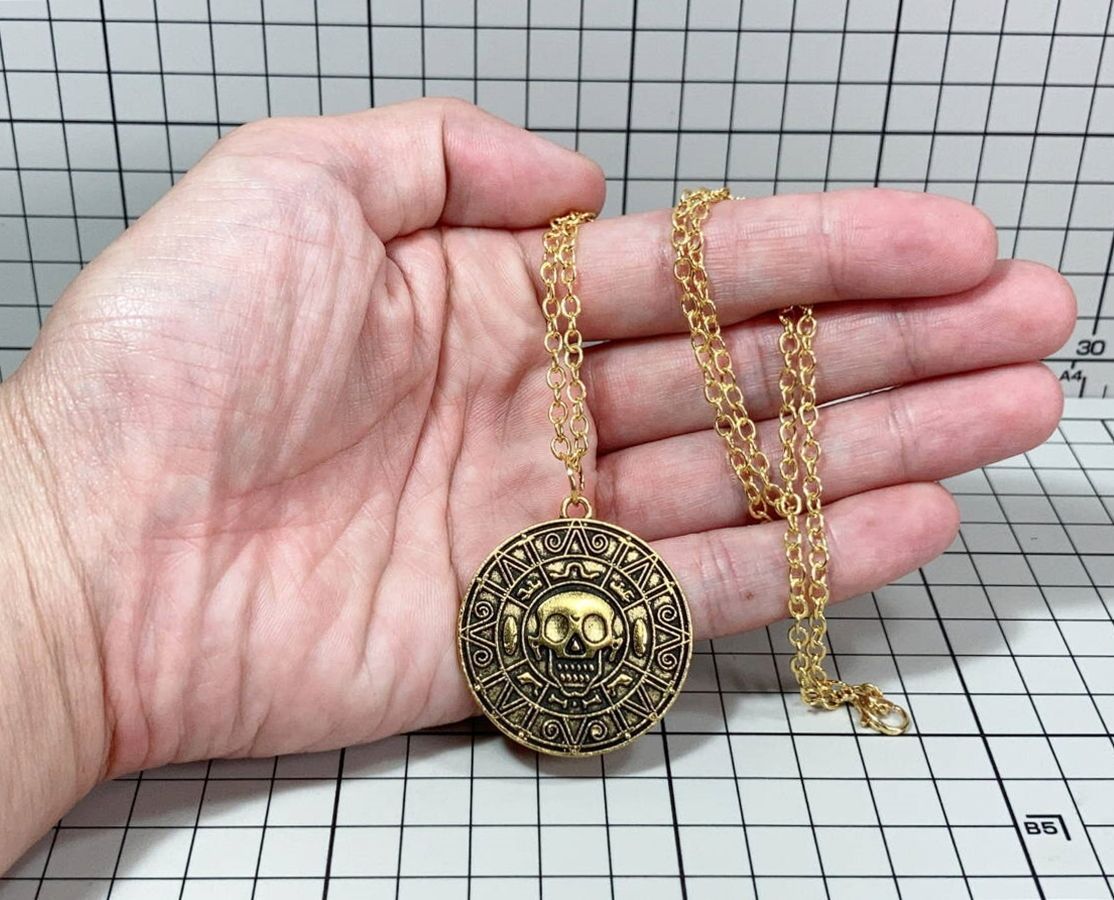 ネックレス エリザベス・スワン:アステカの金貨 （パイレーツ・オブ