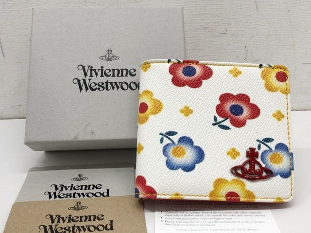 Vivienne Westwood ヴィヴィアンウエストウッド フラワー柄 二つ折り