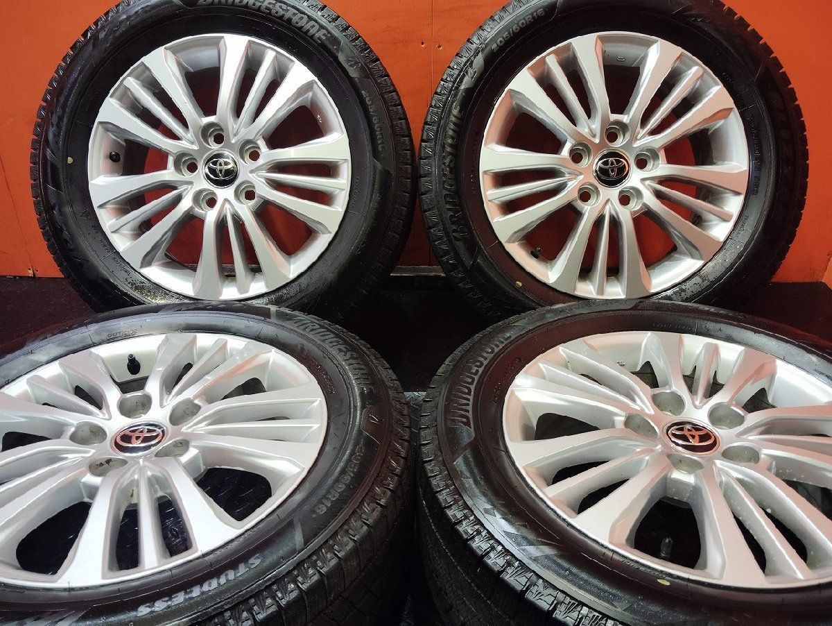 未走行に近い【BS BLIZZAK VRX3 205/60R16】スタッドレス 2022