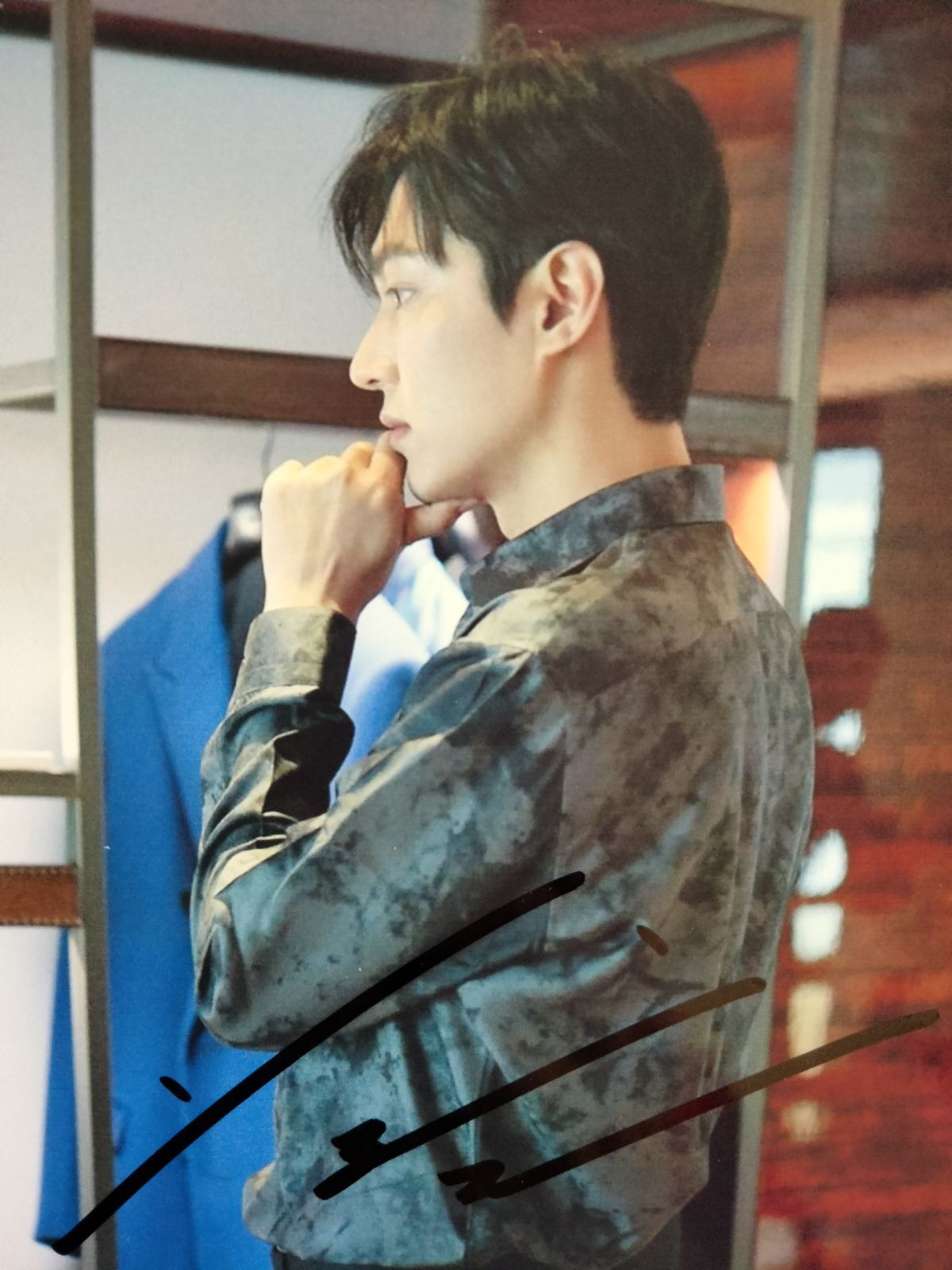 セール中…イ・ミンホ直筆サイン入り2Lサイズ写真…Lee Min-ho… イ・ミンホ直筆サイン入り2Lサイズ写真…Lee Min-ho…花より男子