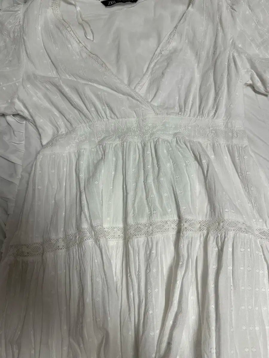 わんわん Zara | Tops | Zara One Shoulder Bodysuit White Ruffle | Poshmark