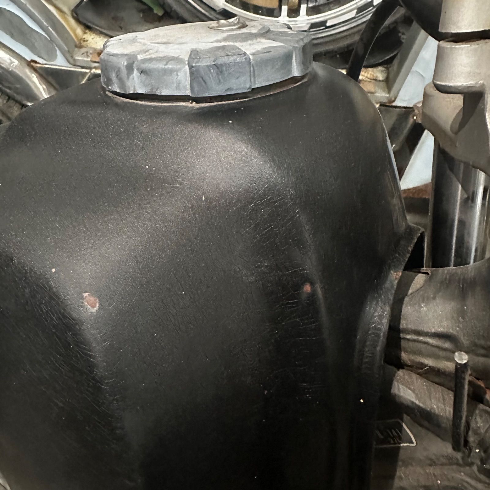 ベーコン‼️ YAMAHA  TW200  2JL  純正タンク 2025年最新】Yahoo!オークション -tw200 2jl タンクの中古品
