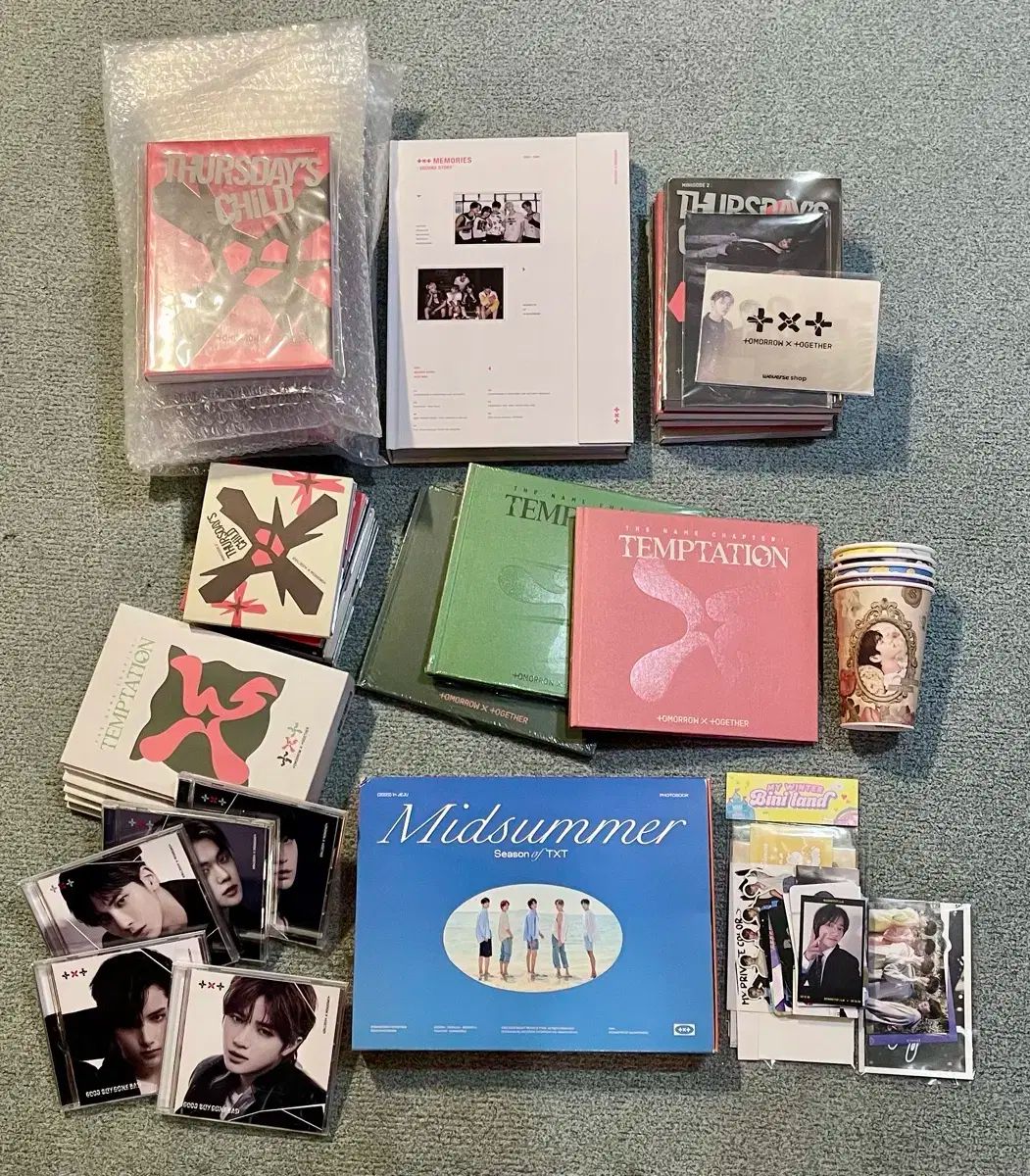 TOMORROW X TOGETHER(TXT) TXT モアボン+キーリング メモリーズ 真夏 アルバム ビッググッズ など