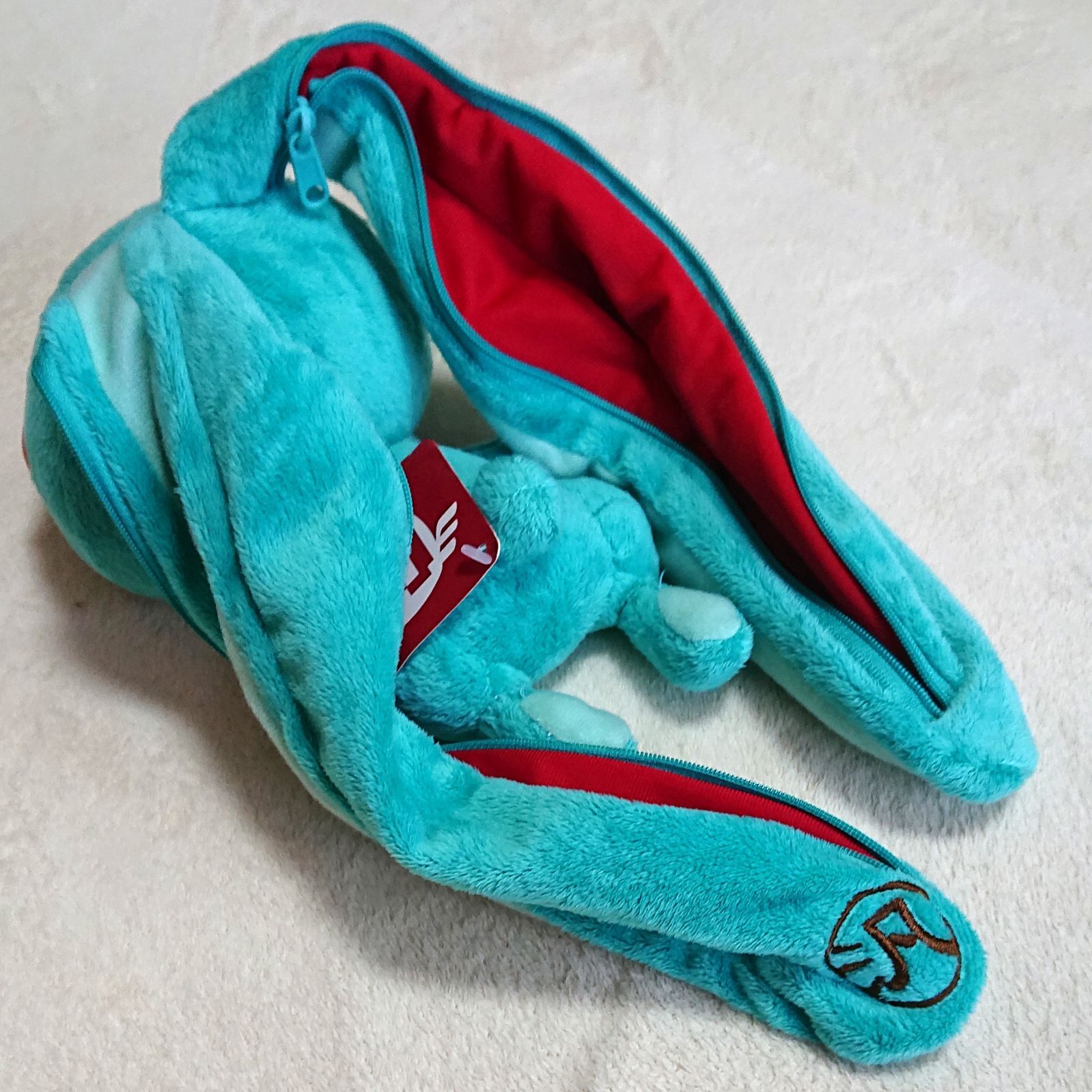 チャックスGP 汎用うさぎ デュアルペンポーチ ターコイズブルー（ペンケース） チャックスGP 汎用うさぎ デュアルペンポーチ ターコイズブルー（ペン