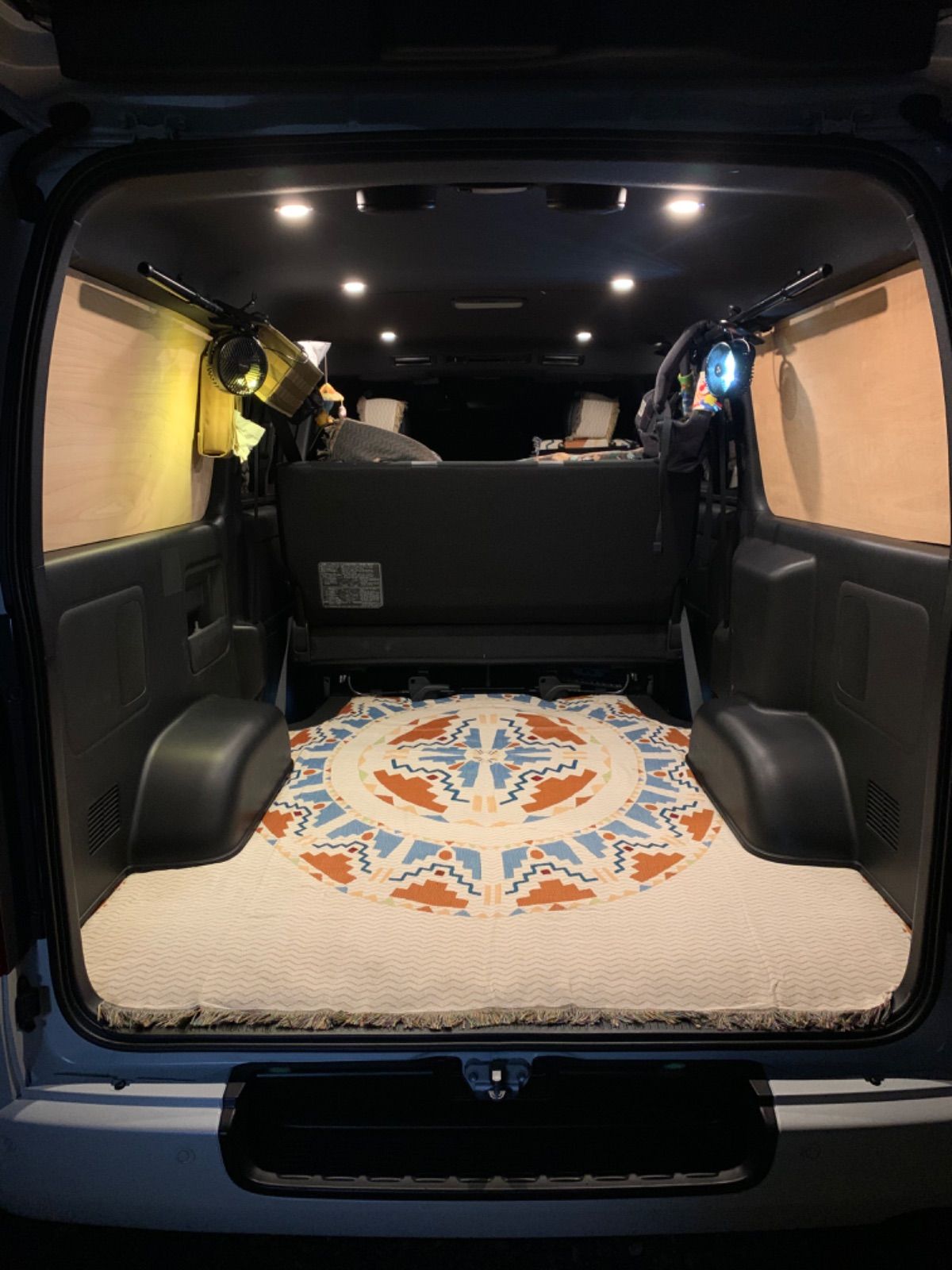 ハイエース カーゴマット 柄No 4 マニュアル車 車内アクセサリー 