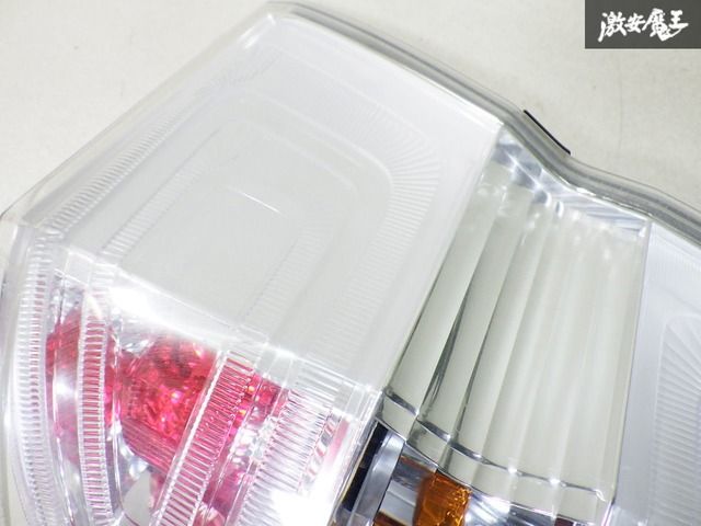 ステップワゴン RK5/RK6 LED テールライト STANLEY P8896 ホンダ 純正 RK5 RK6 ステップワゴン スパーダ 前期 LED テール