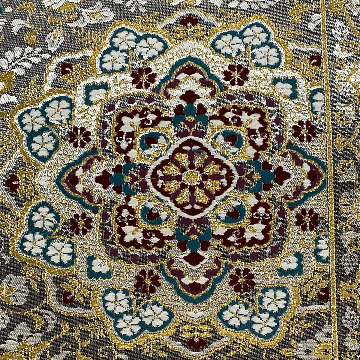 袋帯 秀品 華文 花唐草 金糸 箔 銀色 全通 正絹