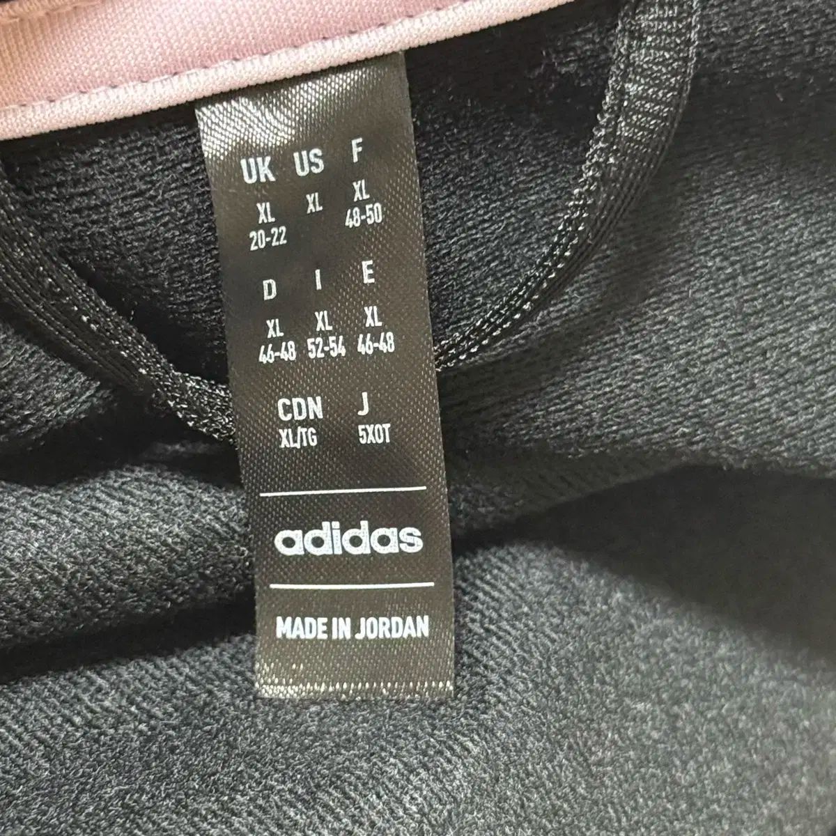 adidas アディダス