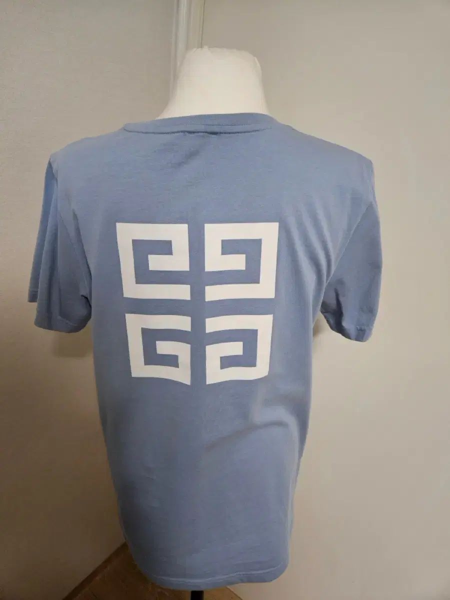 動作OK Givenchy ジバンシィ 半袖T ジュニア向け 12 【爆安通販】