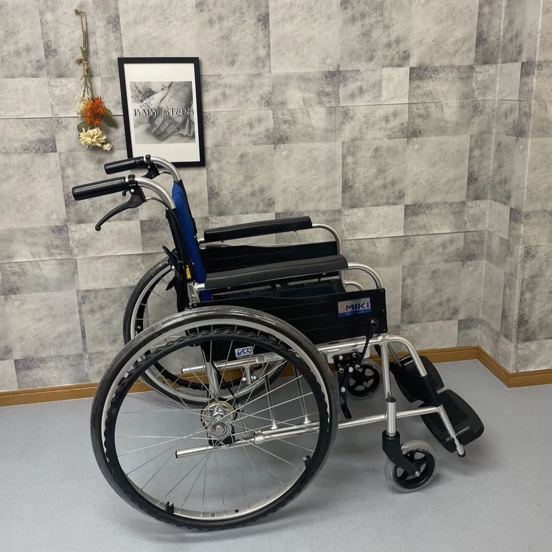BAL-1 バルシリーズ 自走型 車椅子 シンプルスタンダード ノーパンク