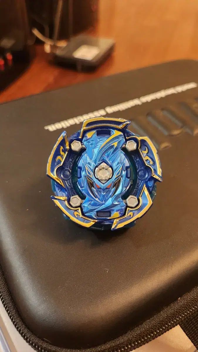 未開封品 メタルファイトベイブレード カプリコーネ 韓国版 2025年最新