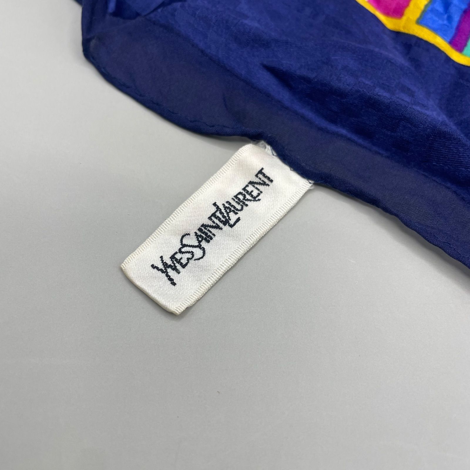 YVES SAINT LAURENT】90s~ロゴ入り大判ショール・ストール SAINT