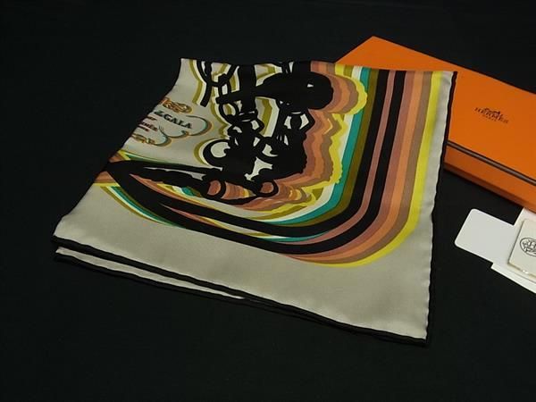 エルメス HERMES プチカレ ミニカレ シルク100％ ハンカチ 極美品