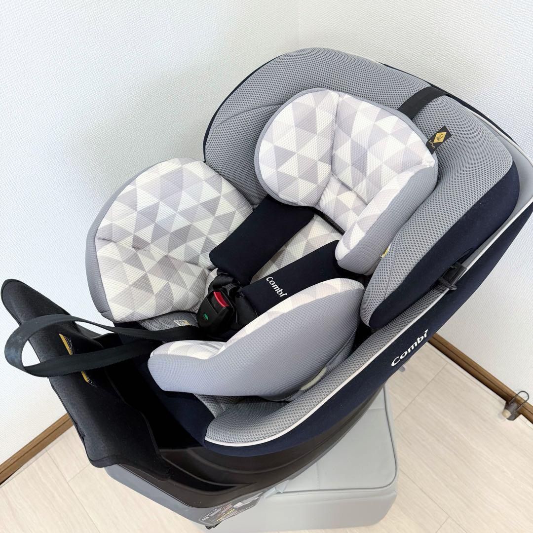 コンビ回転式 チャイルドシート