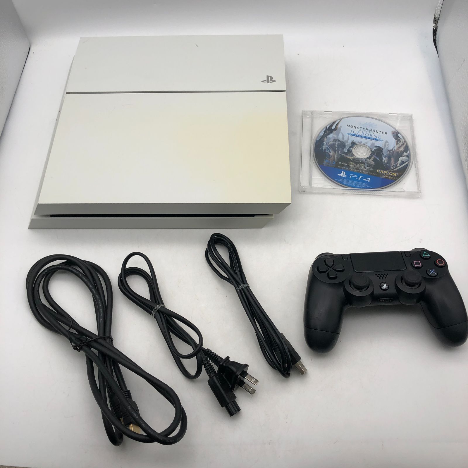 PlayStation4 本体 CUH-1100AB02 ソフト4本付
