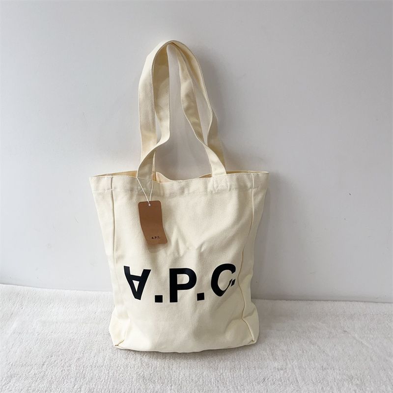 A.P.C. アーペーセー トートバッグ 人気 新品 - メルカリ