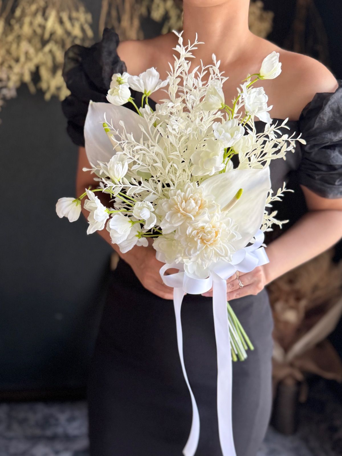 ホワイトクラッチブーケ ブートニア