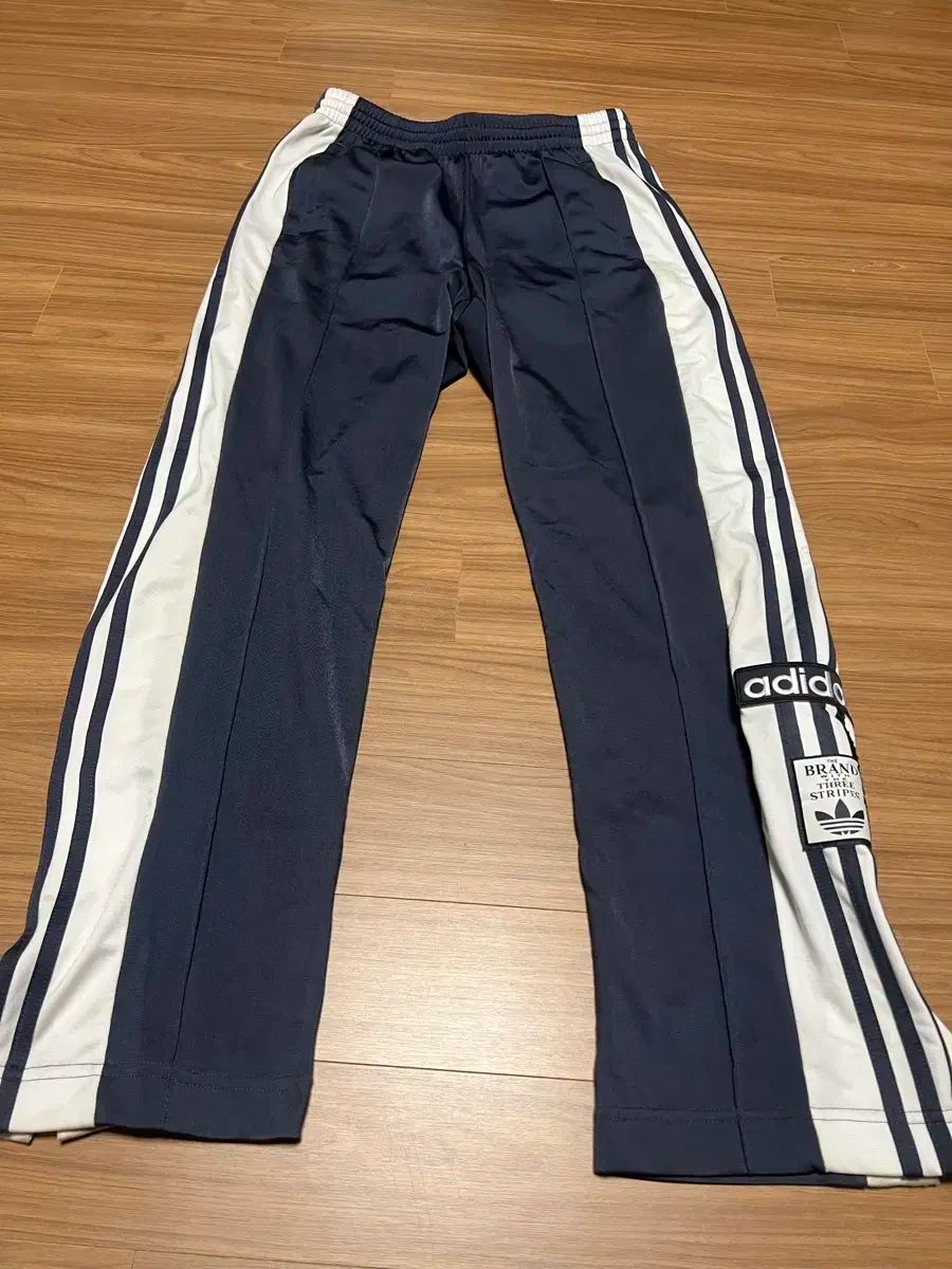 ADIBREAK アディブレーク パンツ ー ネイビー HE9472 XS サイズ