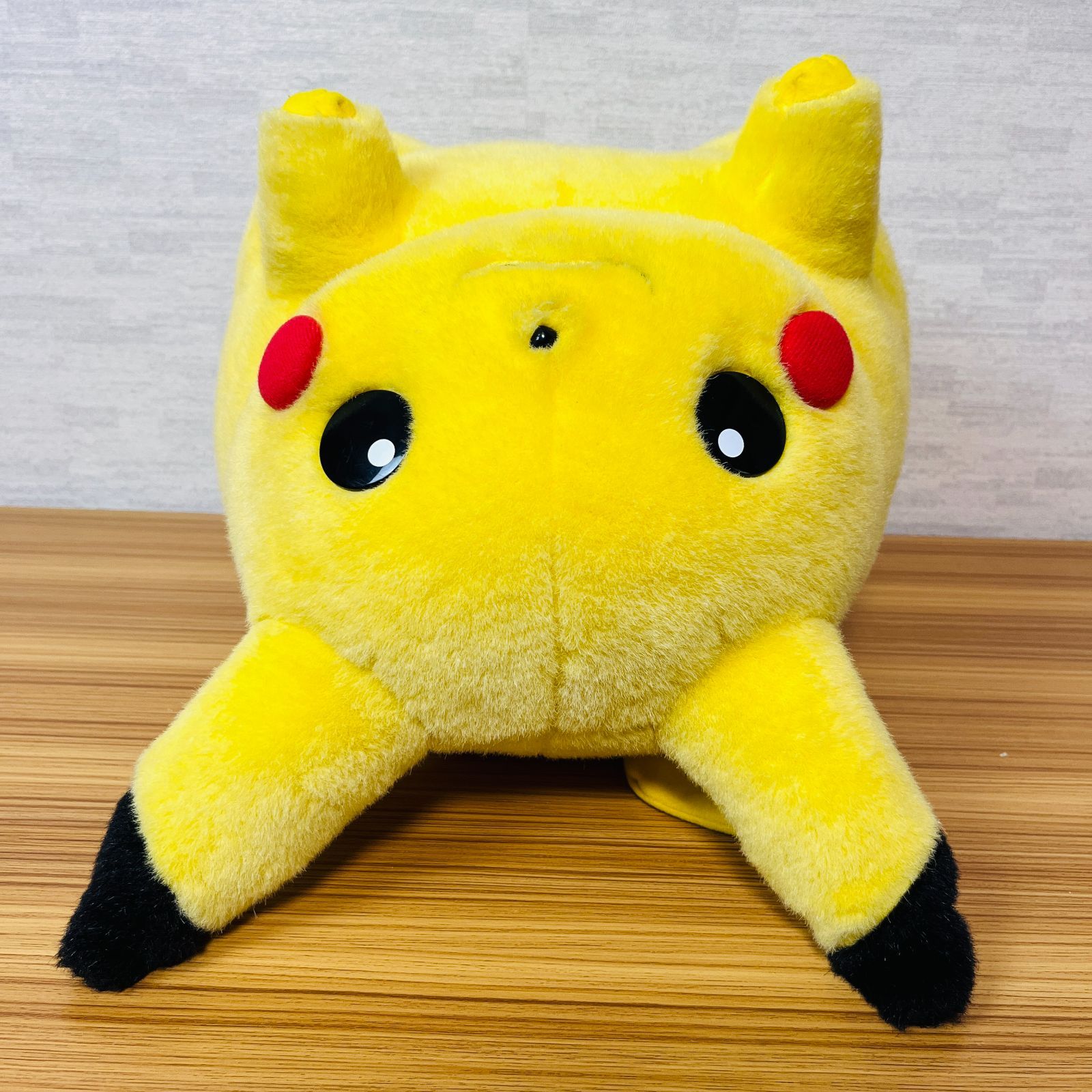 【希少】TOMY ポケモン 90年代 初代 1/1 ピカチュウ 等身大ぬいぐるみ 当時物】旧 TOMY ポケモン 90年代 初代 1/1 ピカチュウ 等身大