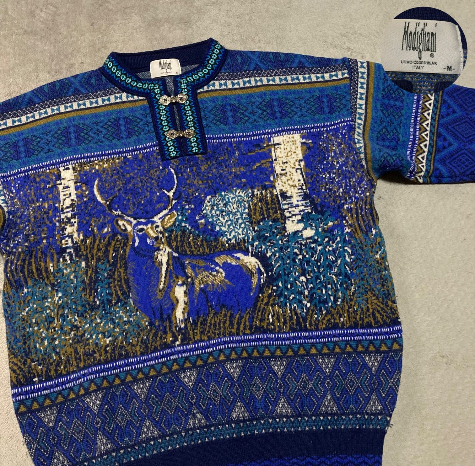 モディリアーニ Modigliani デザインニット DesignKnitwear セーター メタルフック MetalHook 刺繍ロゴ Embroidery 総柄 All-overPattern 鹿 Deer ウール Wool 青 ブルー Blue M