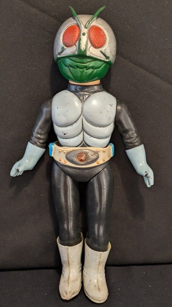 バンダイ スタンダードソフビ 仮面ライダー旧1号/マスク銀 250mm バンダイ スタンダードソフビ 仮面ライダー旧1号/マスク銀 250mm